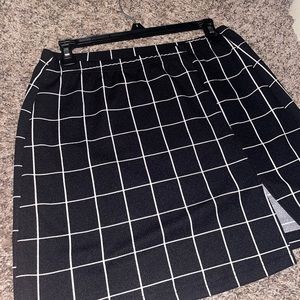 Split grid skirt